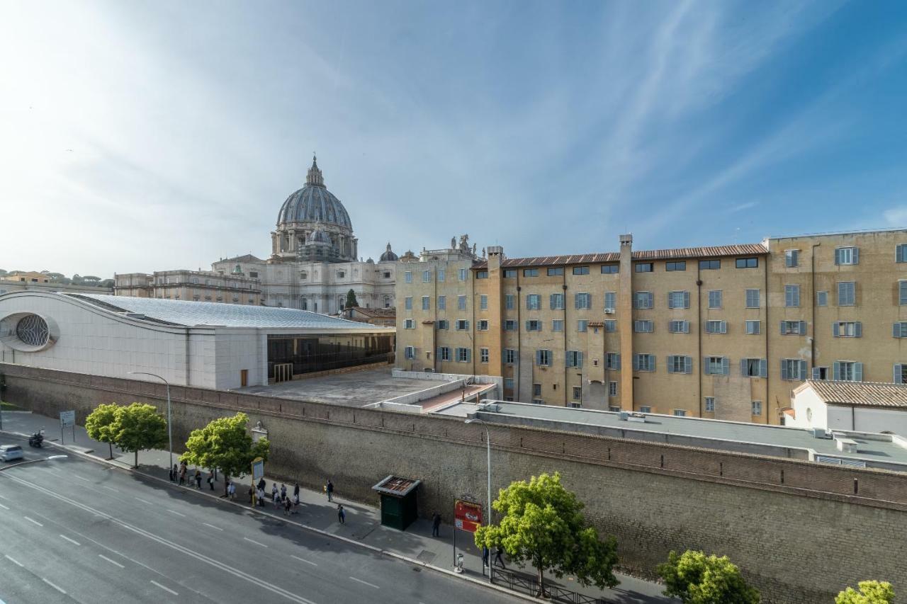 Pensión Zeus - Finestra Sul Vaticano *