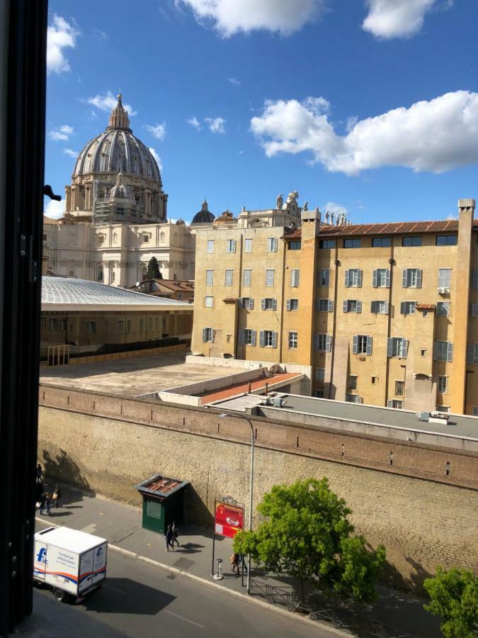 Zeus - Finestra Sul Vaticano Pensión Roma